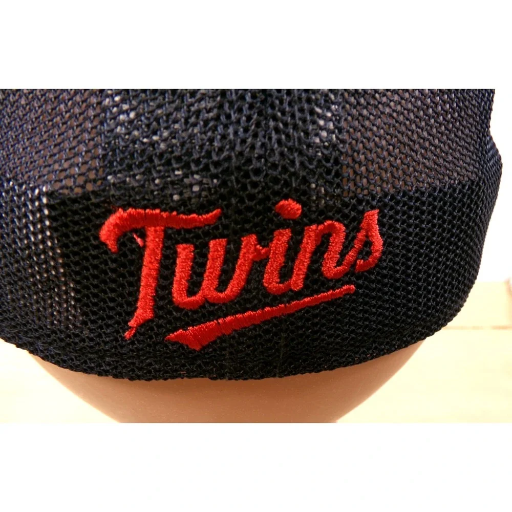 New‎ Era 39Thirty Black Cap Hat Size Med/Lrg MLB Minnesota Twins New